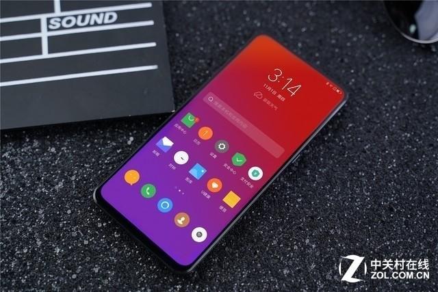 Sprechen Sie über Lenovo Z5 Pro: Spüren Sie den Charme des Schiebebildschirms mit 2000 in der Hand