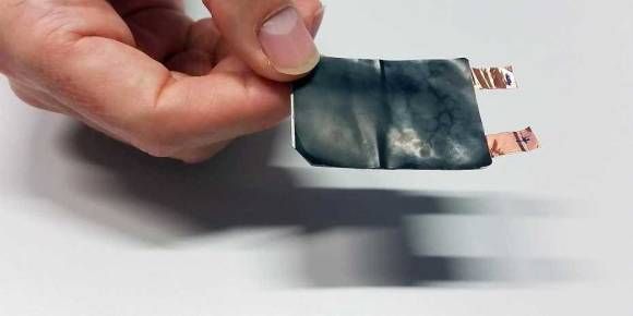 ETH-Forscher entwickeln flexible Batterie